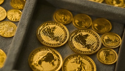 Cena zlata ďalej rastie, prekonala nový rekord