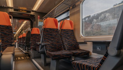 Po nehode pri Pezinku je trať plne v prevádzke. Vlaky už nebudú odriekané