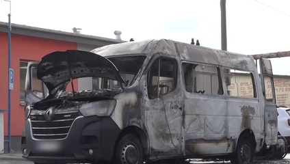 Vodič bojoval s ohňom: Počas jazdy mu začala horieť dodávka