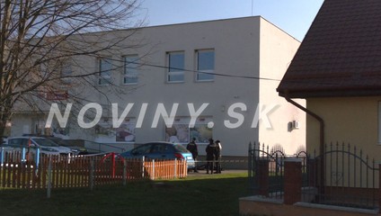 Tragédia v Ladiciach: Muža našli mŕtveho pred potravinami