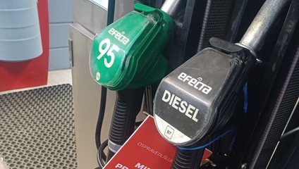 Slováci tankujú ako o život. Obavy z vojny vyprázdňujú pumpy, desiatky sú bez paliva