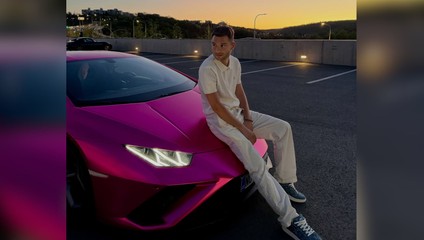 Šok na internetovej scéne: Známy influencer skončil v rukách polície
