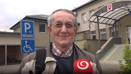 Seniorovi ukradli načúvací prístroj. Slováci sa spojili a zložili sa na nové zariadenie