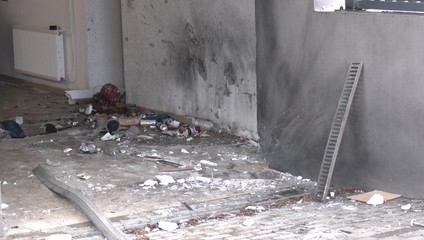 Polícia vyšetruje výbuch pred domom podnikateľa v Martine. Bombu údajne odpálili na diaľku