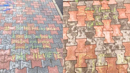 Prednáška Fica v Poprade: Študenti mu na chodníku zanechávajú odkazy napísané kriedou