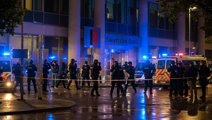 Nemecká polícia zasahuje v Deutsche Bank pre pranie špinavých peňazí