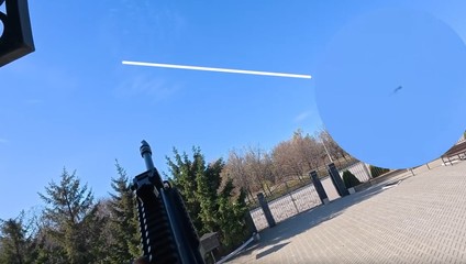 VIDEO: Ukrajinský vojenský hovorca zostrelil dron. Zachránil životy novinárom