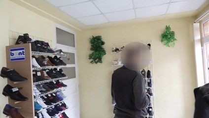 Mladík útočil s nožom v obchode. Plánoval sa vrátiť, aby svoj čin dokončil