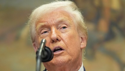 Prezident Trump tvrdí, že Irán zostrelil americký vrtuľník, USA musia reagovať