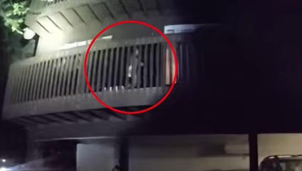 Plačúce dievčatko (4) prosilo o pomoc z balkóna. Otec ho nechal doma samé s drogami na stole