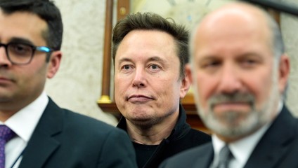 Elon Musk neuspel so žalobou proti OpenAI, podľa súdu ju podal neskoro