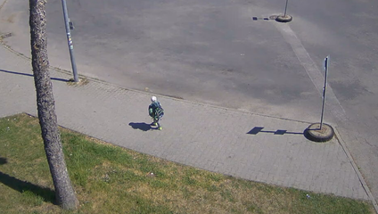 Päťročný chlapec sa sám vydal hľadať mamu. Prešiel takmer polovicu mesta