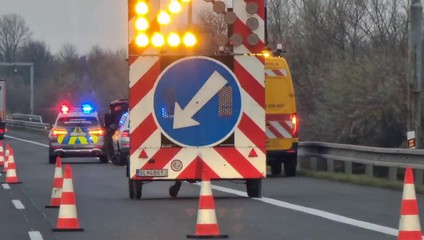 Diaľnica D1 v smere do Trnavy je po rannej nehode čiastočne prejazdná