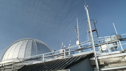 Z Lomnického štítu sledujú Slnko: Astronómovia predpovedajú slnečné búrky