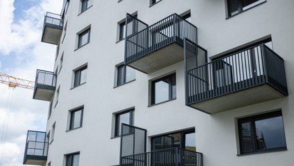 Bytov je málo, ceny rastú rýchlejšie ako platy. Bratislava nestíha pokrývať dopyt
