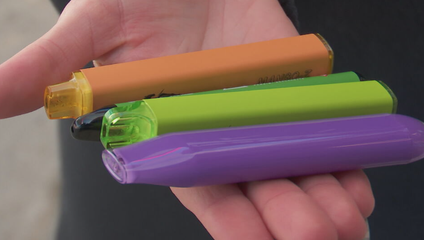 Obmedzenia e-cigariet môžu priniesť výpadky v rozpočte. Minister hovorí o kompromisoch