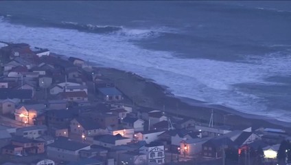 Japonsko zasiahlo silné zemetrasenie, úrady varujú pred cunami