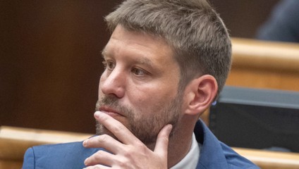 Šimečka odmieta vládu so Smerom. Pellegriniho predstavu označil za absurditu