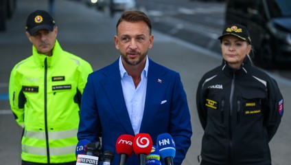 Šutaj Eštok: Polícia spustila kontroly taxislužieb. Pri cudzincoch preveria aj pobyt