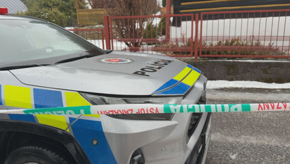 Brutálny útok na východe Slovenska: Muža bodla žena ceruzkou do chrbta, bojuje o život