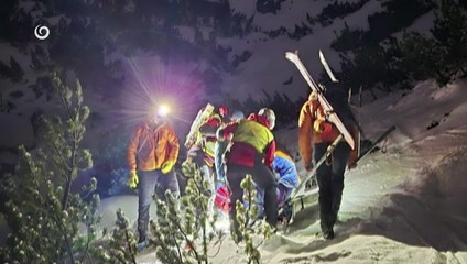 Skialpinista (44) spadol pred očami manželky a syna. Záchrana trvala dve hodiny