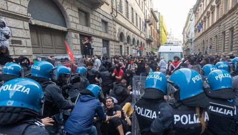 Drahý život vyhnal ľudí do ulíc: Protesty v Taliansku prerástli do násilia
