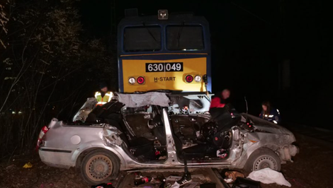 Nešťastie v Maďarsku: Zrážka vlaku s autom si vyžiadala šesť obetí