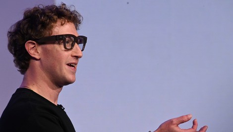 Zuckerbergova jachta mala ignorovať volanie o pomoc. Pomôcť stroskotancom musela vzdialenejšia loď