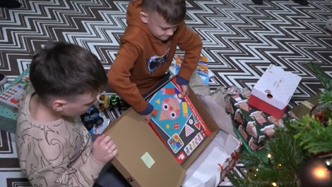 Darované Vianoce TV JOJ: Dobrosrdeční ľudia vyzbierali peniaze pre deti, ktoré prišli o rodičov