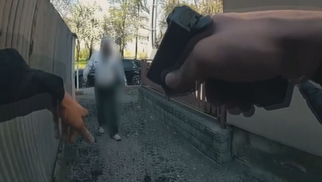 Agresor s nožom terorizoval Rómov v Michalovciach. Vyhrážal sa im smrťou