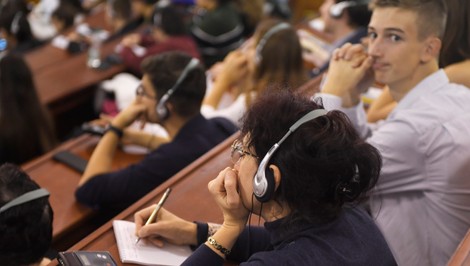 Minister Drucker privítal spustenie prijímacích skúšok na FIIT STU