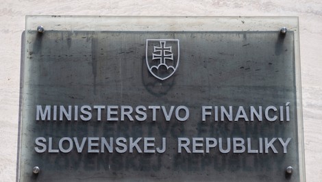 MF varuje pred podvodmi zneužívajúcimi jeho logo a falošným „štátnym programom“