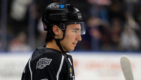 CHROMIAKOV boj o NHL pokračuje, s Los Angeles sa dohodol na predĺžení kontraktu