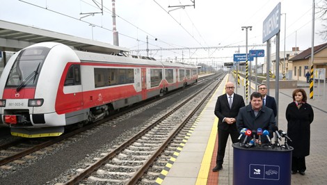 Na Zemplíne budú opäť premávať vlaky. Pozrite si dronové zábery zmodernizovanej železnice