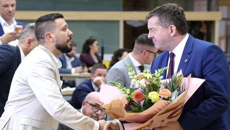 AfD prvýkrát od vzniku obsadila post predsedu krajinského parlamentu