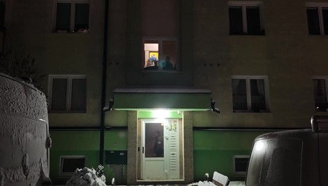 Nové okolnosti v prípade zavraždenej seniorky: Obvinený mal kľúče od jej bytu, pomáhal s nákupmi