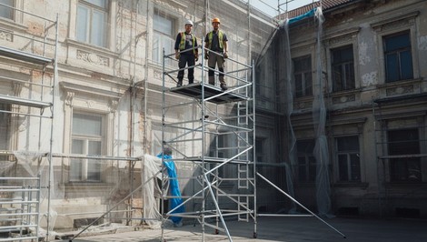 Lešenie, na ktoré sa môžete spoľahnúť: HAGRO STAVBY vsádza na bezpečnosť a kvalitu