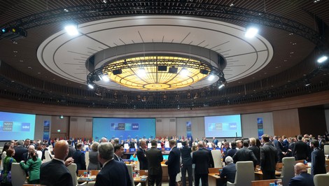 Lídri NATO potvrdili podporu Ukrajine, chcú poskytnúť vojenskú pomoc za 70 miliárd eur