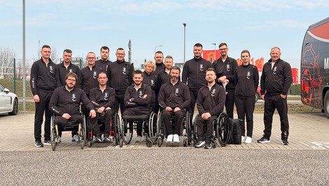 Parahokejisti odcestovali do Milána