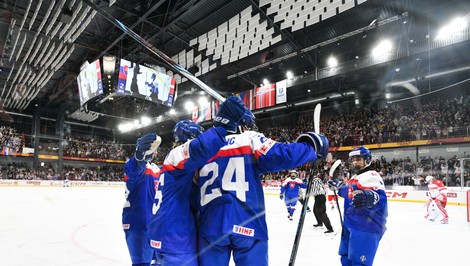 Osemnástka je v SEMIFINÁLE! Slováci zničili Dánsko, stretnú sa s Lotyšmi