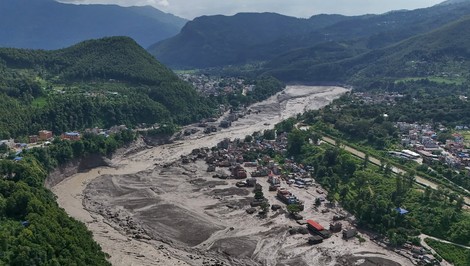 Tragické správy z Nepálu. Ničivé záplavy majú najmenej 160 obetí