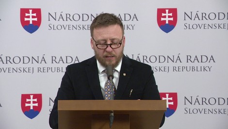 Vyšetrovateľ odmietol podanie Kotlára o mRNA, ten po odmietnutí mlčí