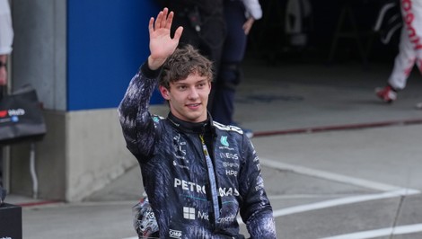 ANTONELLI vyhral aj v Japonsku, je najmladším lídrom priebežného poradia MS