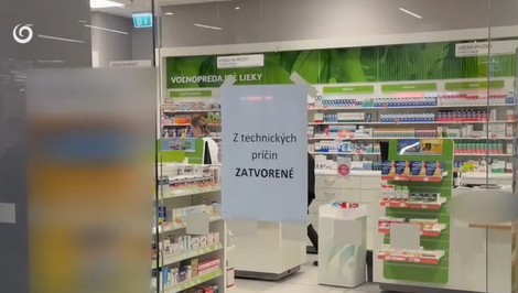 Muž sa mal v lekárni vyhrážať nožom a žiadať peniaze. Zasahovali kriminalisti