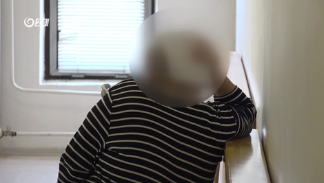 "Nechcela som ho zabiť, iba mu zabrániť, aby išiel do krčmy." Sudca ju do väzby neposlal