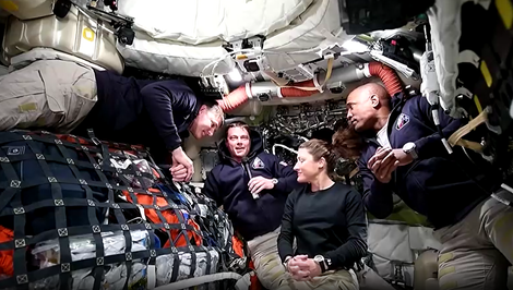 Artemis 2 a kľúčový krok: Loď Orion sa odpútala od orbity Zeme a mieri k Mesiacu