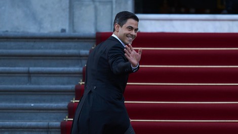 Holandsko má novú vládu: Centristická koalícia pod vedením Jettena zložila prísahu