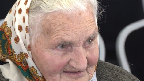 Motyku nepustí z ruky a fandí športovým zápasom: Pani Pavlína z Gbelian oslávila 100 rokov