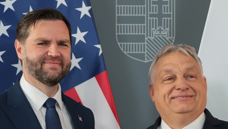 Vance vyhlásil, že podpora Orbána nevyšla. Zahraničných politikov už vraj podporovať nechce