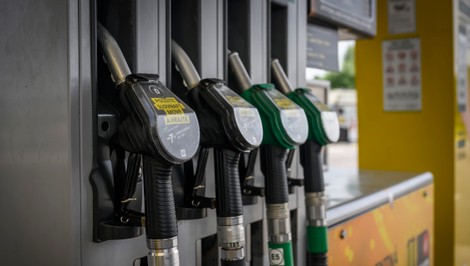 Maďarská vláda zastropovala ceny benzínu a nafty